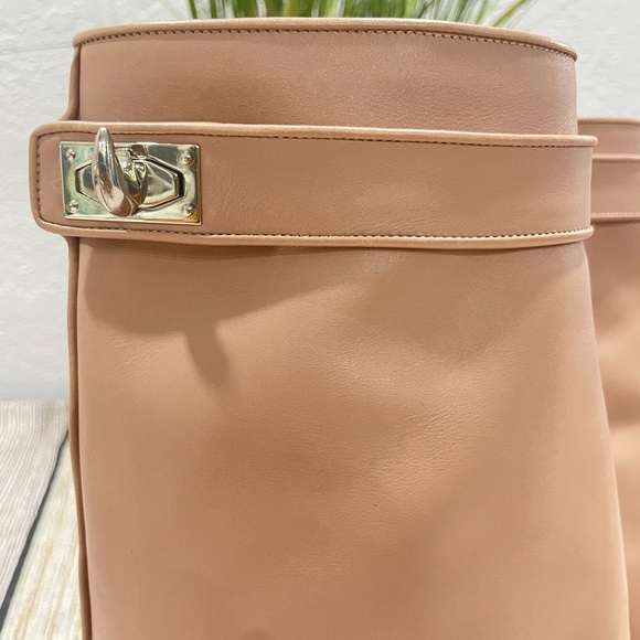 🎉🎉HP🎊🎊Givenchy Shark Lock Ankle Boot in Nude -Sz 38 (8 US) - Picture 5 of 8